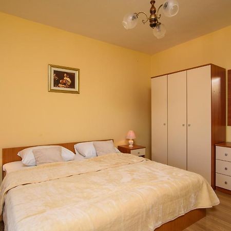Apartmen Karmen 2 تروغير المظهر الخارجي الصورة