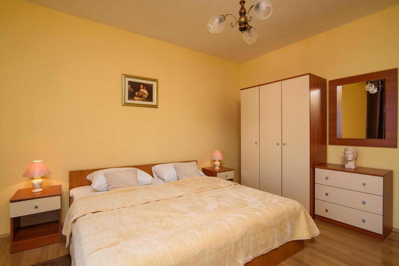 Apartmen Karmen 2 تروغير المظهر الخارجي الصورة